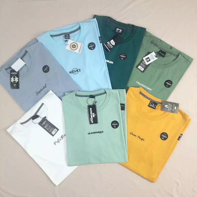 PAKET 4PCS 100RIBU KAOS DISTRO BAHAN SEMI KATUN // KAOS DISTRO // T SHIRT REGULER POLOS GELAP KAOS T-SHIRT / KAOS DITRO KEREN / KAOS SANTAI PRIA DAN