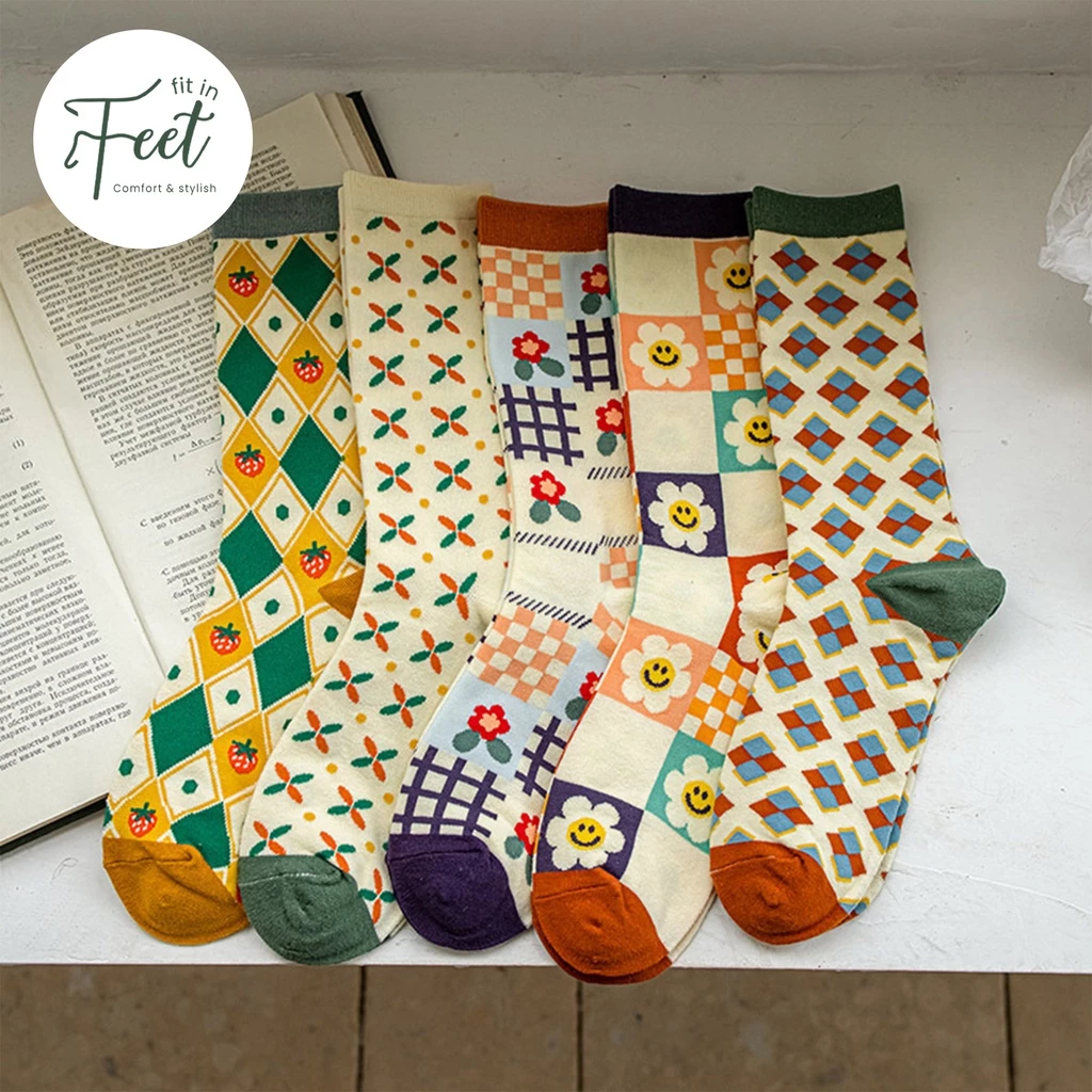 FIT IN FEET CASUAL MID SOCKS WOMAN - PATTERN BROKEN WHITE / Kaos Kaki Motif Wanita Panjang